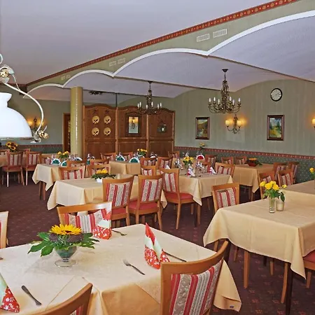 Restaurant Berghof Hotel 3*